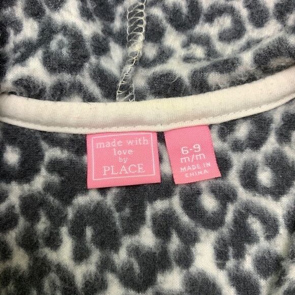 2 Cheetah Print Vest size 6-9 months - Picture 2 of 4